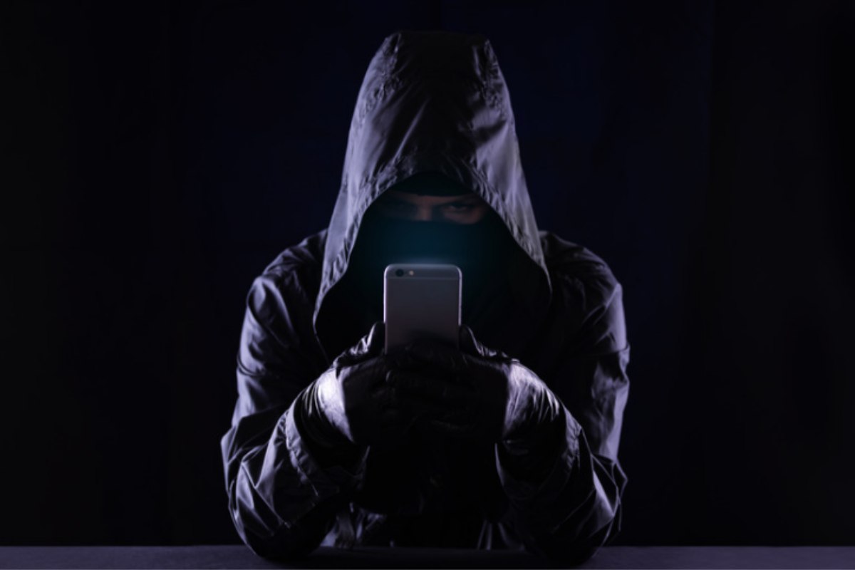 Attacco hacker smartphone
