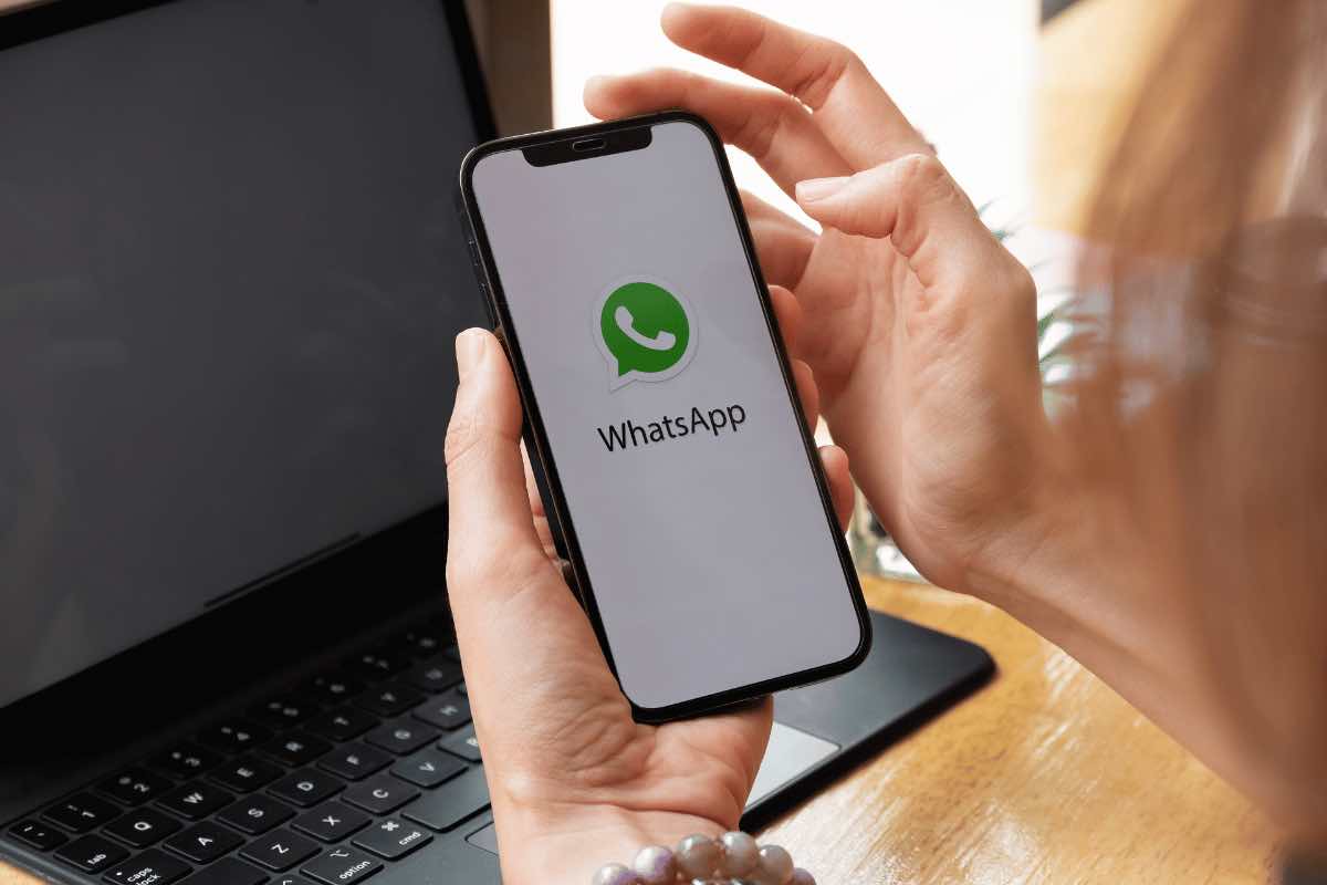 Come aggiornare WhatsApp sugli smartphone
