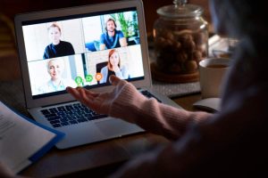 molte persone trovano stressanti le videoconferenze