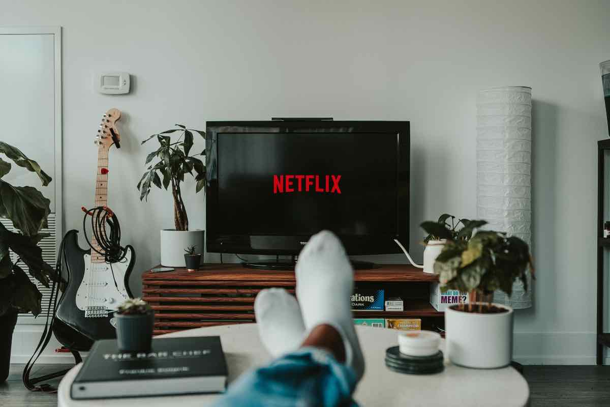 Provate con questa funzione nascosta di Netflix, così migliora l'audio