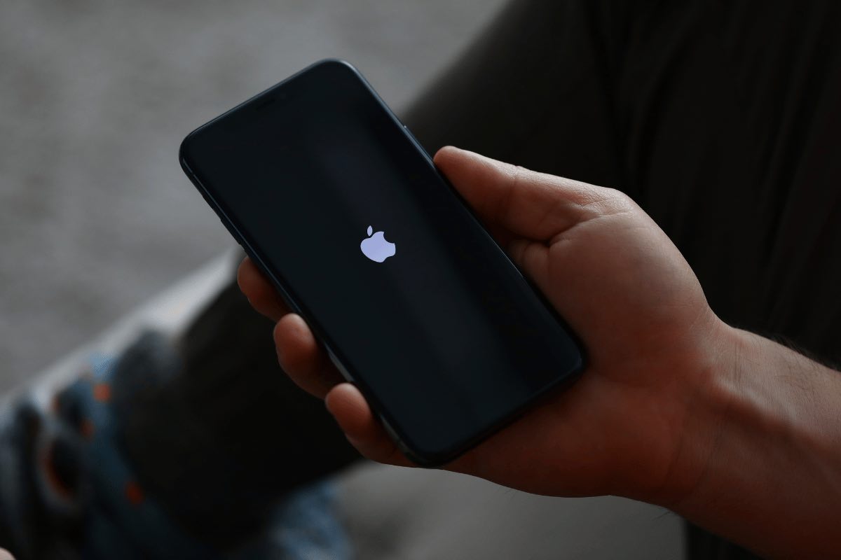 Rivoluzione Apple, occhio agli iPhone 16: cosa può cambiare, c'entra il tasto azione